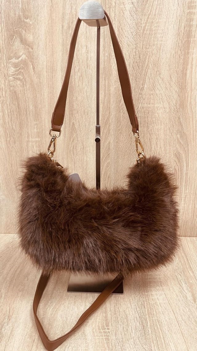 Felltasche halbrund Felltasche halbrund