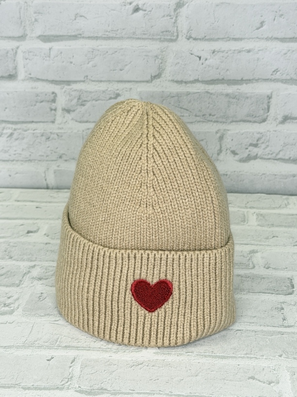 Strickmütze mit Herz Strickmütze mit Herz