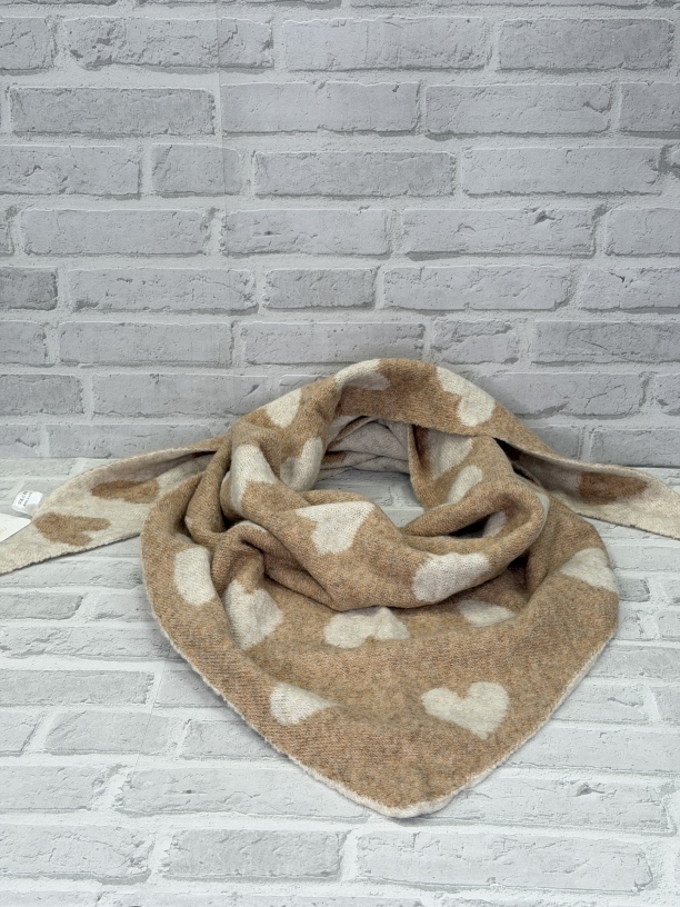 Dreieick-Schal mit Herz Dreieick-Schal mit Herz