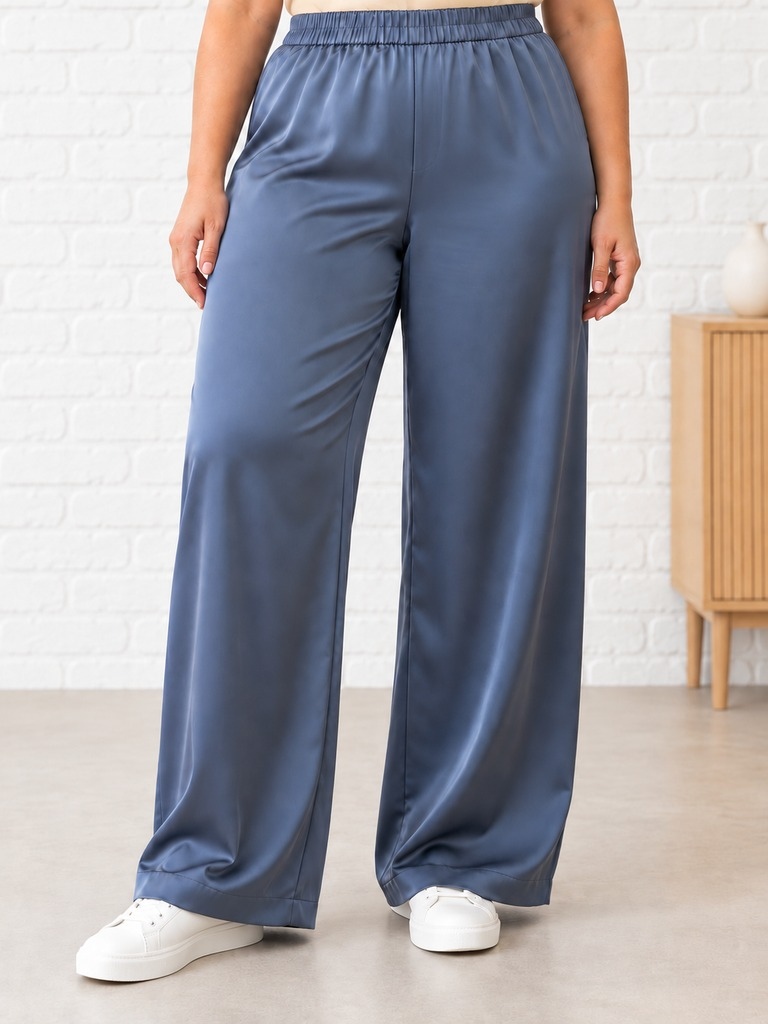 Edle Satinhose weit Edle Satinhose weit