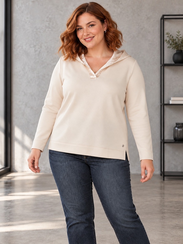 Edles Sweatshirt mit Kapuze und Satin Edles Sweatshirt mit Kapuze und Satin