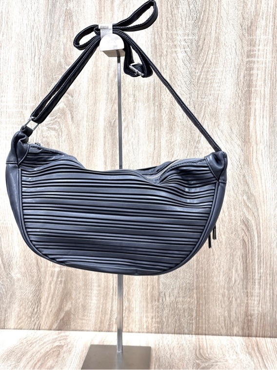 Tasche mit Plissee