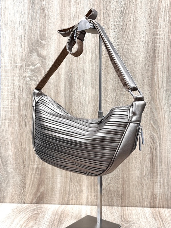 Tasche mit Plissee