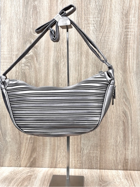 Tasche mit Plissee