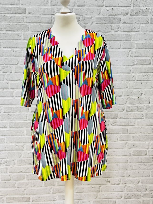 Shirt kurzarm A-Linie Zackenausschnitt