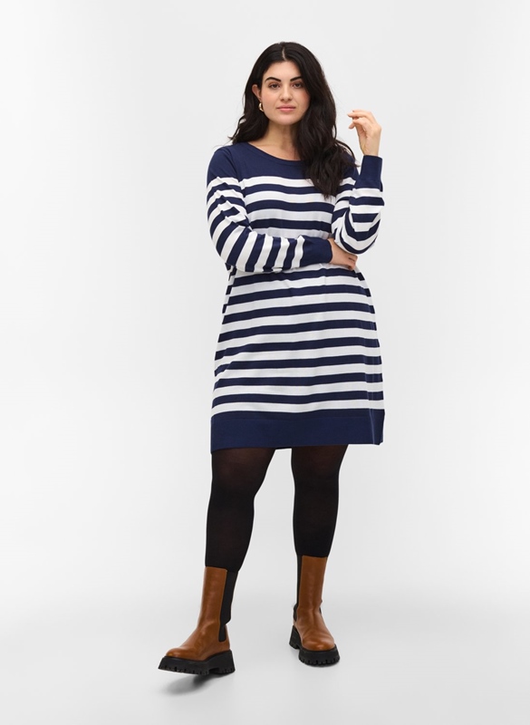 Strickkleid mit Streifen / Longpullover