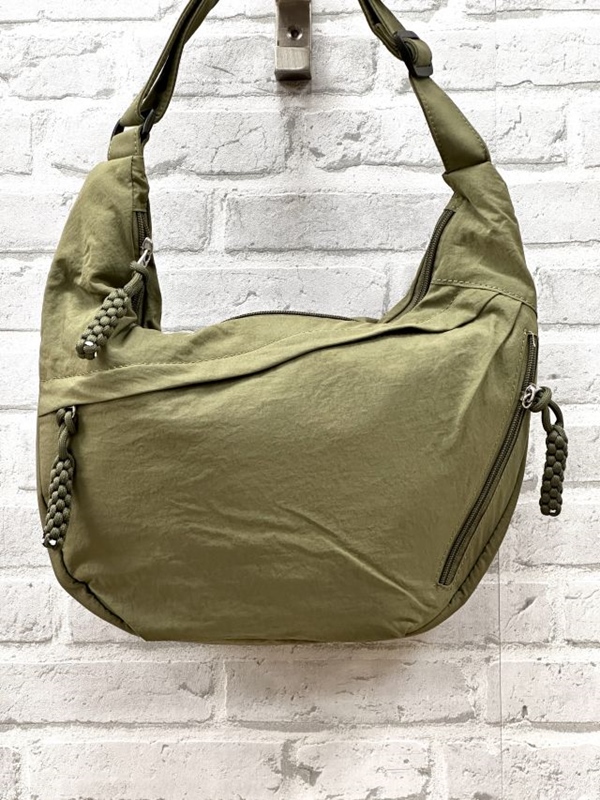 Taschen gerundete Bananenform