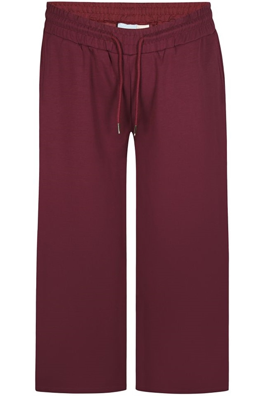 Weite, flieende Hose