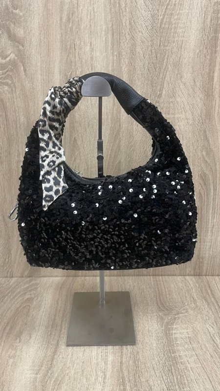 Tasche mit Pailletten