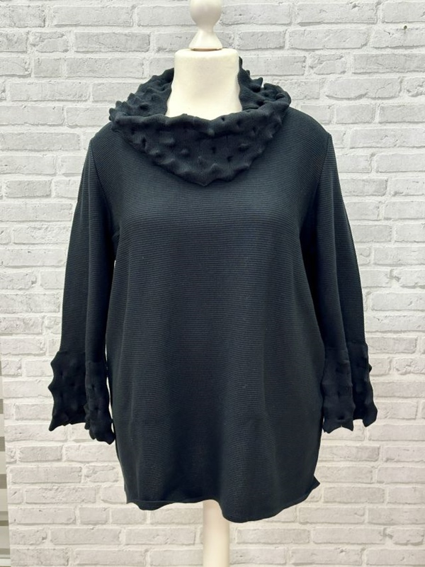 Pullover mit abnehmbarem Kragen