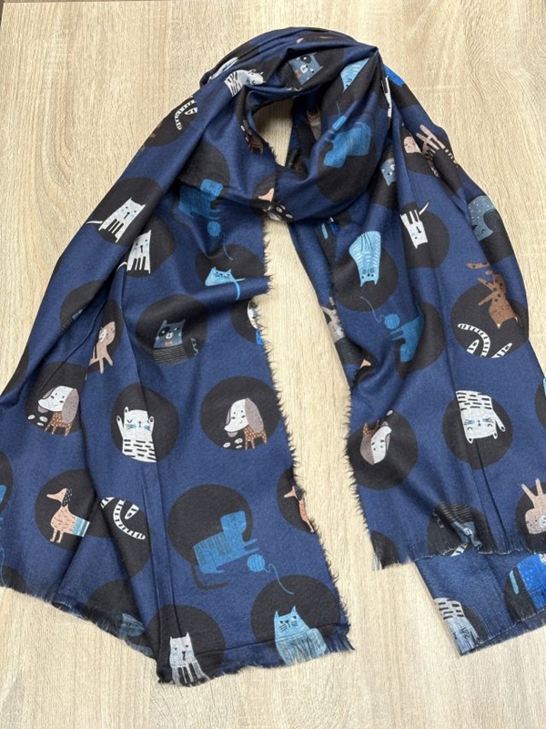 Kuschliger Katzen- und Hundeschal