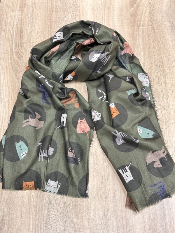 Kuschliger Katzen- und Hundeschal