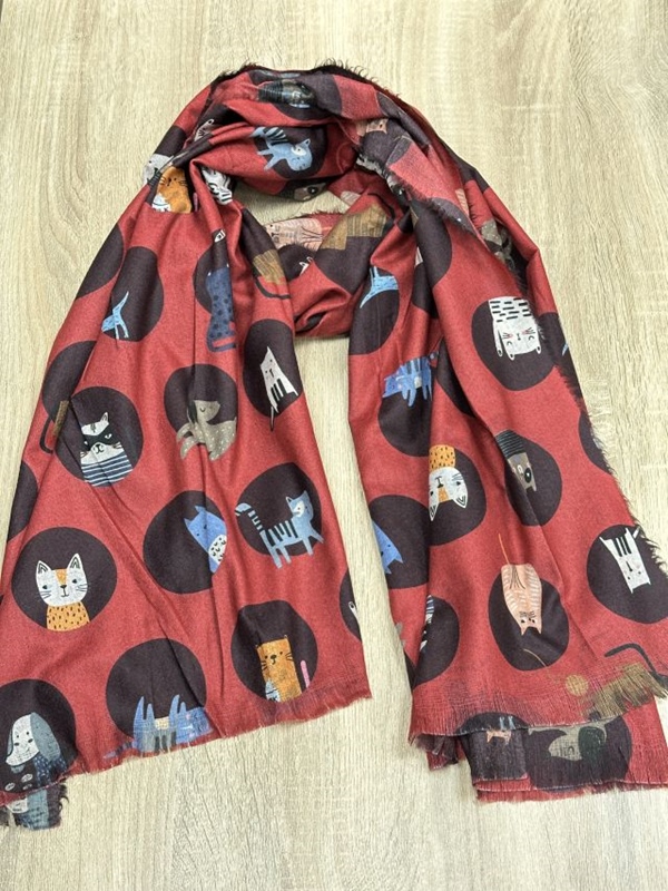 Kuschliger Katzen- und Hundeschal