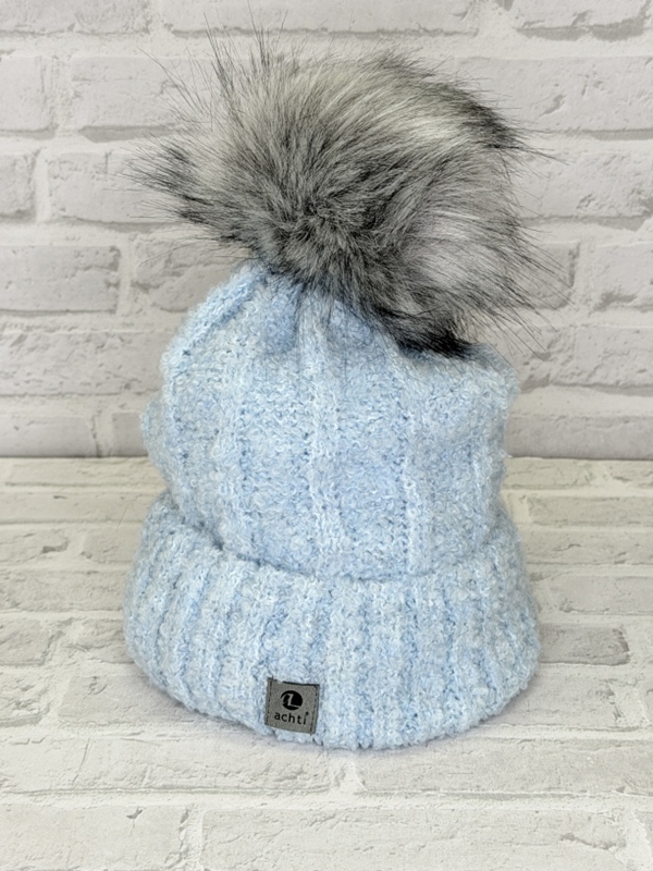 Strickm�tze mit Bommel