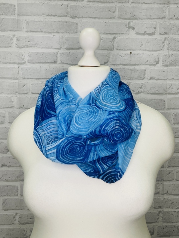 leichter Loop Schal Kreise