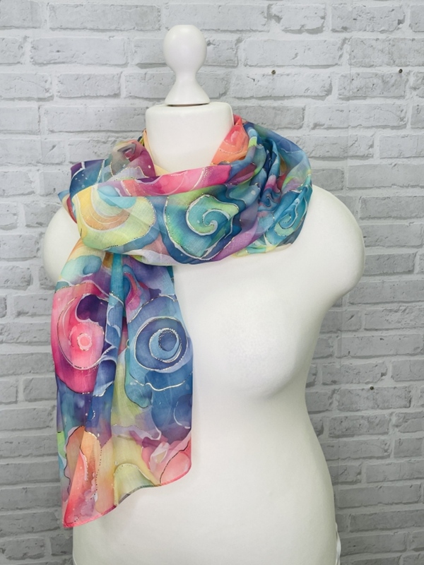 Schal mit Goldakzenten Schnecke