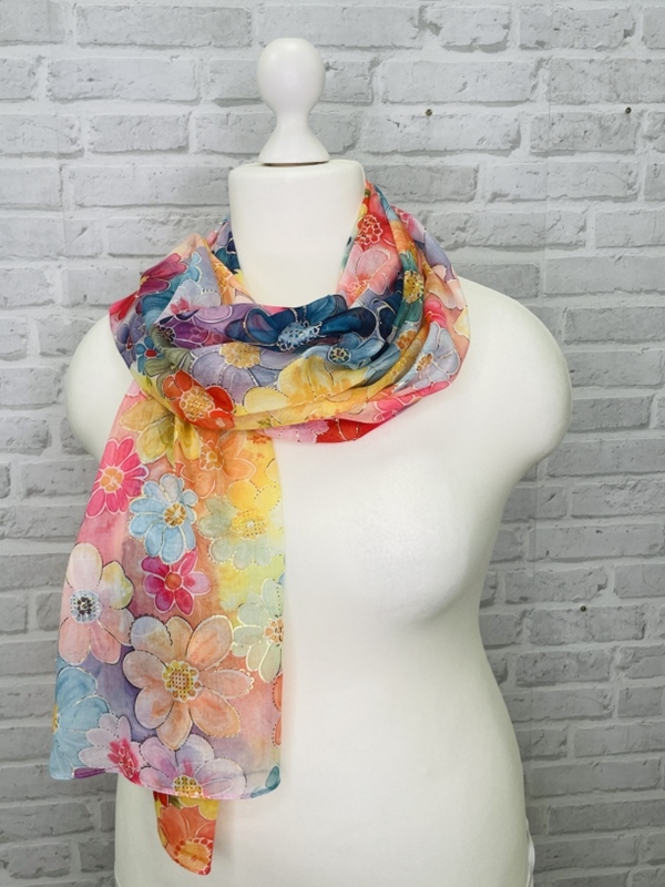 Schal mit Goldakzenten Blumen Schal mit Goldakzenten Blumen