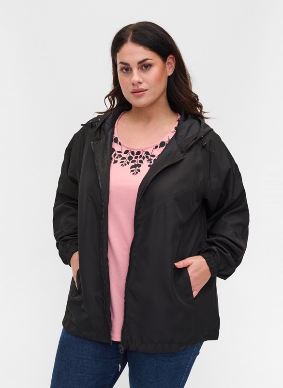 Leichte Windjacke gefttert