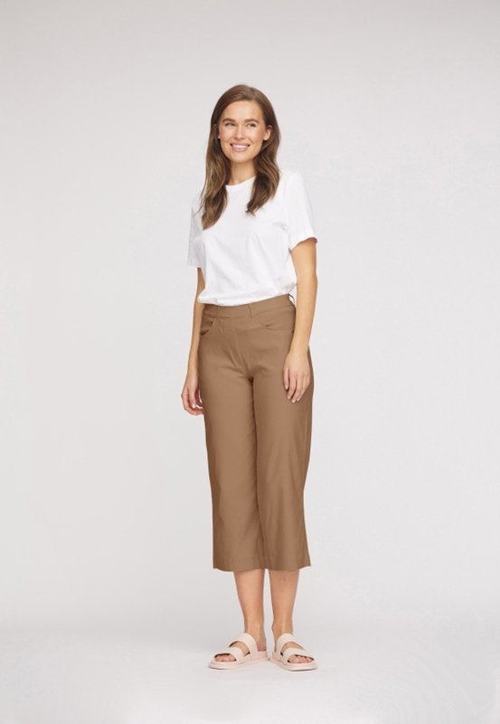 Donna Loose Crop Donna Loose Crop