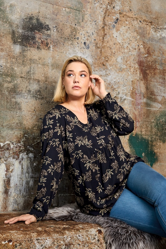 Tunika-Bluse mit Blttermuster