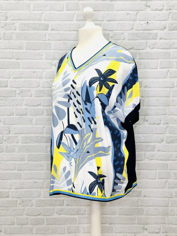 Blusenshirt  �berschnittener Arm