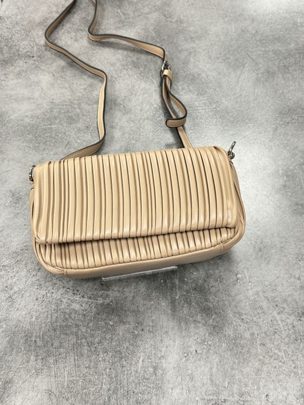 Kleine Tasche Plisseeoptik